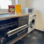 Premium Quartier - 6 Schlafzimmer - Bis 12 Personen - Transporter-parkplatz - Wlan *