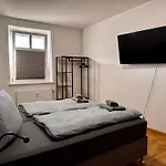 Premium Quartier - 6 Schlafzimmer - Bis 12 Personen - Transporter-parkplatz - Wlan *