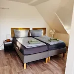 Premium Quartier - 6 Schlafzimmer - Bis 12 Personen - Transporter-parkplatz - Wlan *