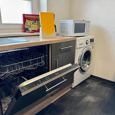 Premium Quartier Merseburg - Fuer Teams - 3 Apartments - Transporter-Parkplatz - Wlan *