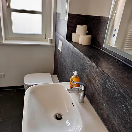 Premium Quartier Merseburg - Fuer Teams - 3 Apartments - Transporter-Parkplatz - Wlan * مرسيبورغ