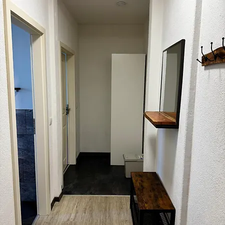 Premium Quartier Merseburg - Fuer Teams - 3 Apartments - Transporter-Parkplatz - Wlan * مرسيبورغ