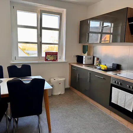 Premium Quartier Merseburg - Fuer Teams - 3 Apartments - Transporter-Parkplatz - Wlan *