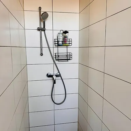 Premium Quartier Merseburg - Fuer Teams - 3 Apartments - Transporter-Parkplatz - Wlan * مرسيبورغ