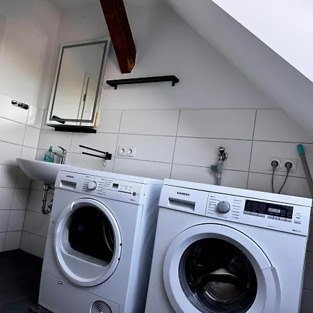 Premium Quartier Merseburg - Fuer Teams - 3 Apartments - Transporter-Parkplatz - Wlan