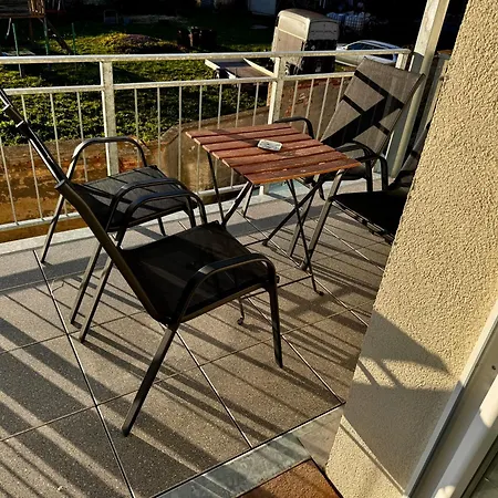 Premium Quartier - 6 Schlafzimmer - Bis 12 Personen - Transporter-parkplatz - Wlan Apartmán Merseburg